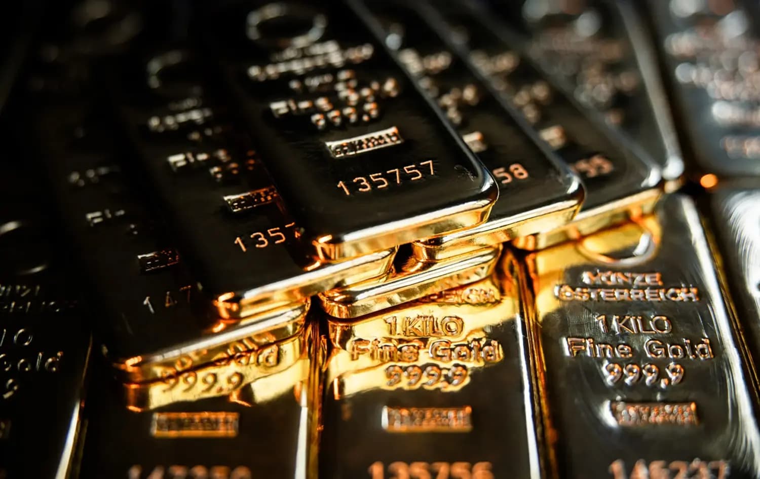 التصريحات المتضاربة بين إيران وأميركا بشأن مسار الحرب تدفع أسعار الذهب للارتفاع