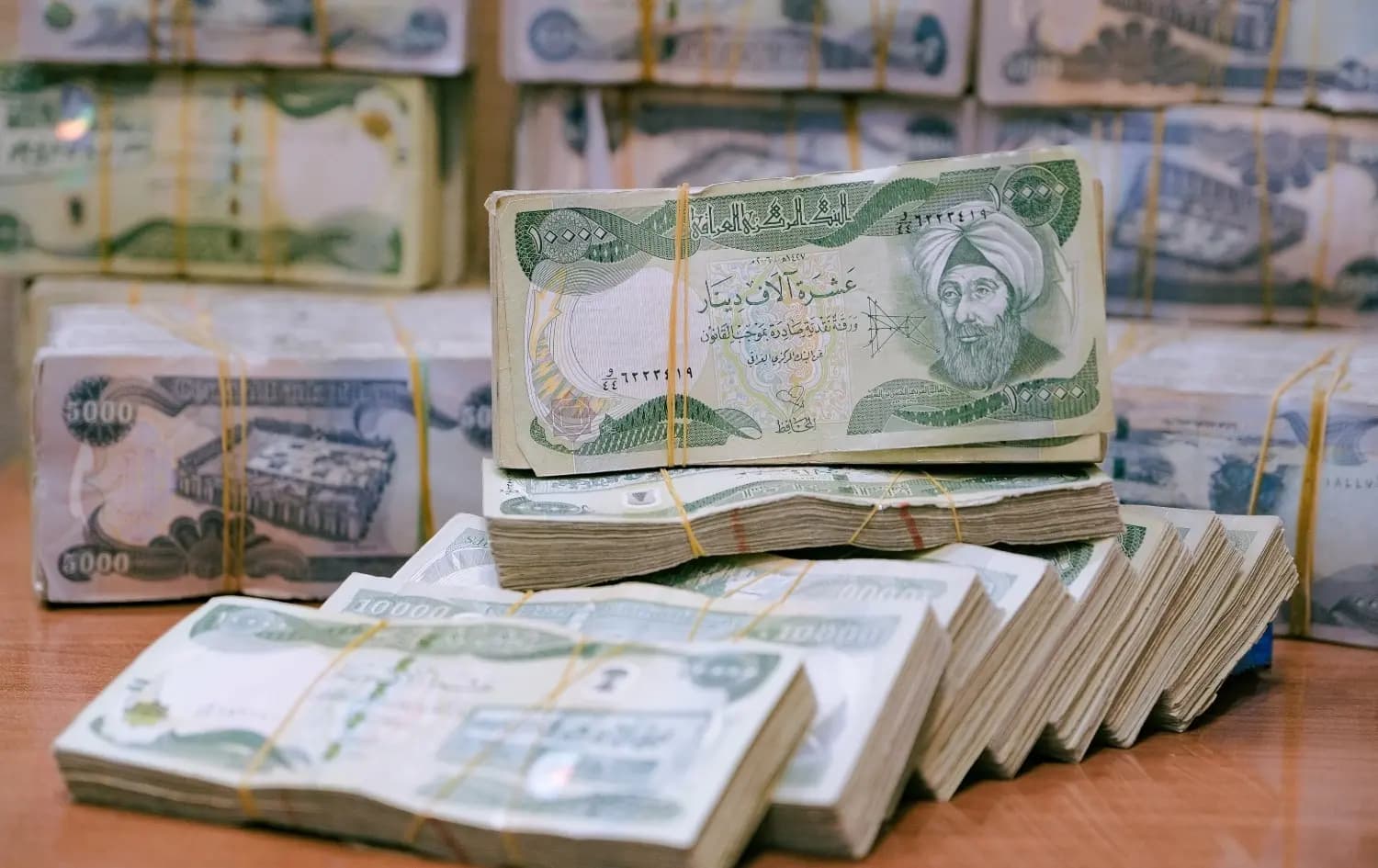 العراق بين 100 تريليون دينار للرواتب وموازنة البرامج