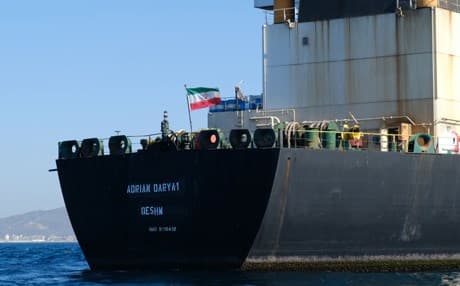 ئەمریکا سزای هەر لایەنێک دەدات یارمەتیی کەشتییە ئێرانییەکە بدات