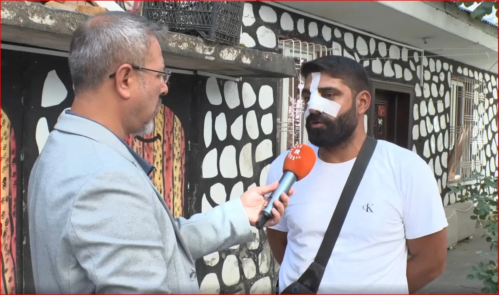 سليمان كونات الذي تعرض للضري بسبب ارتداء قميص آمد سبور