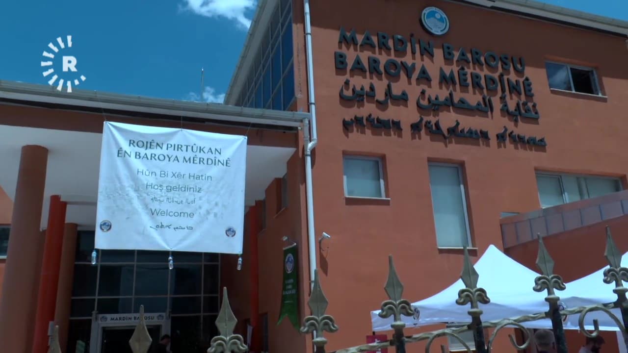 Resmi fuara davet edilmeyen Kürt yayınevleri alternatif fuar açtı