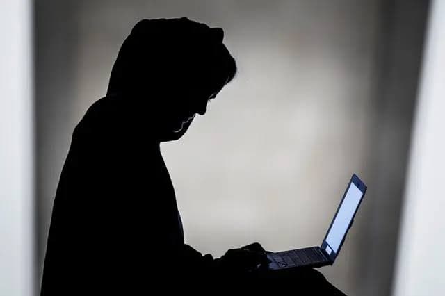 العراق.. تسجيل نحو 800 حالة ابتزاز إلكتروني خلال 6 أشهر