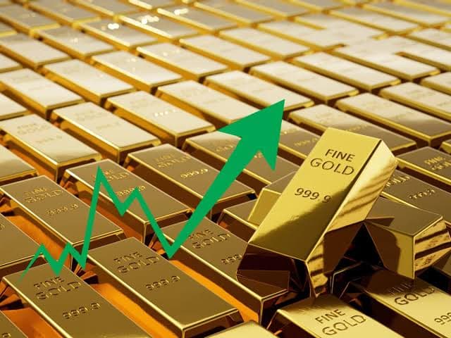الذهب عند أعلى مستوى في 3 أشهر والدولار تحت الضغط
