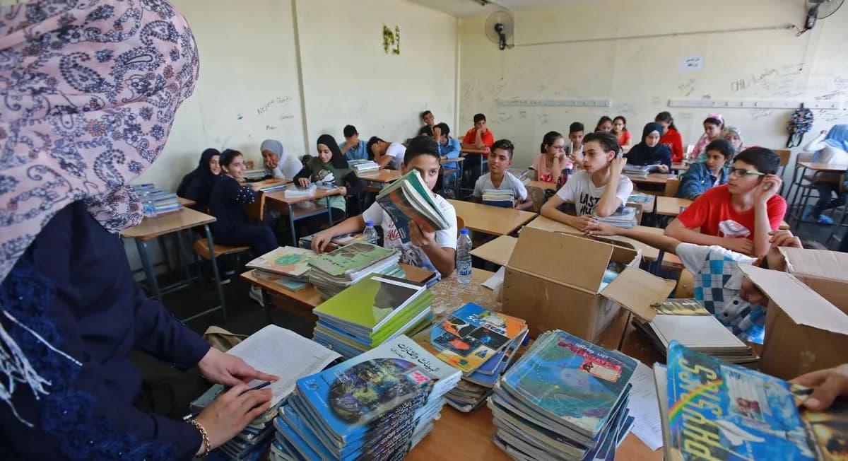 نحو 80 مدرسة في لبنان تستخدم مراكز إيواء