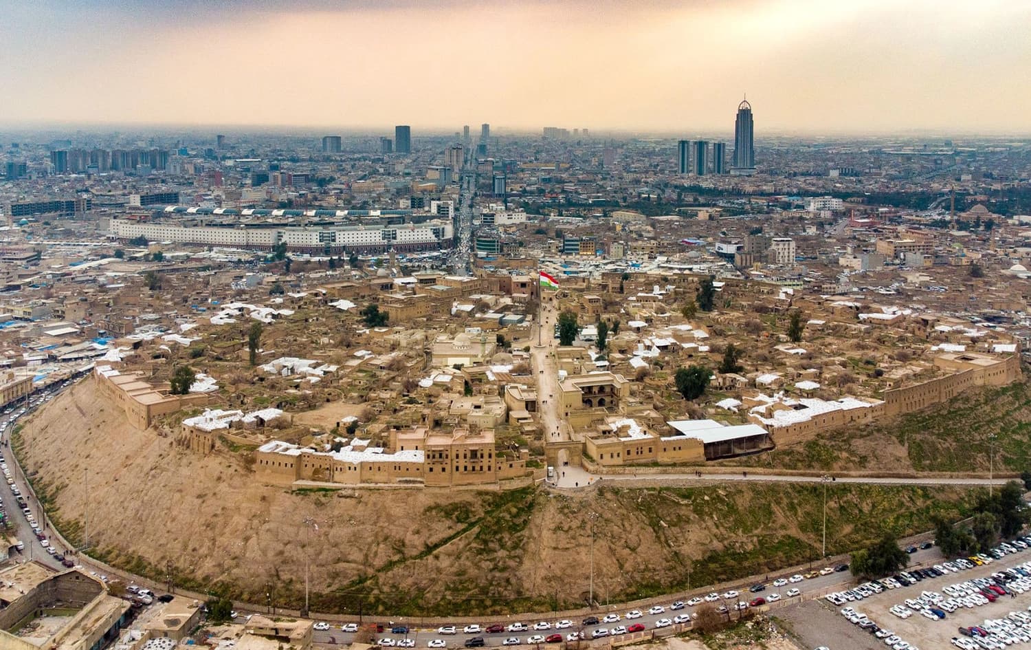 جغرافية الانزياح.. تفكيك التجربة الكوردستانية وواقعية اللامركزية في سوريا
