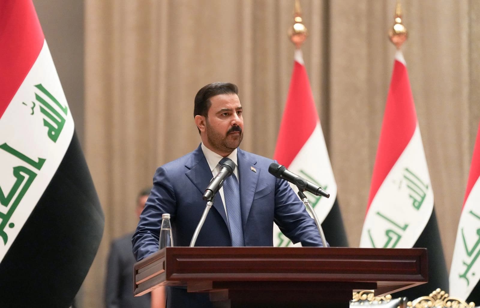 الزيدي بعد اكتمال حكومته: أمامنا ملفات كبيرة ومعقدة
