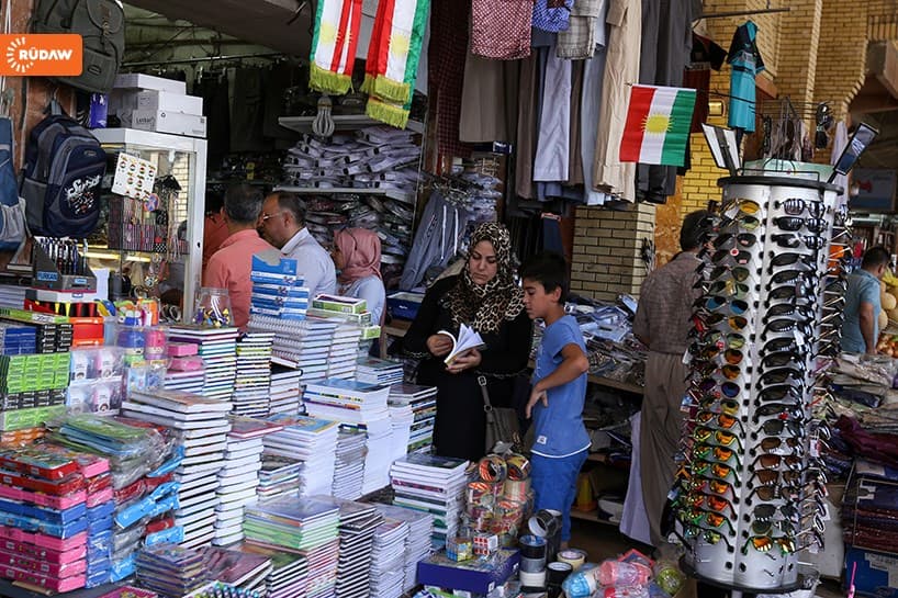 بالصور.. أسواق التجهيزات المدرسية في أربيل خاوية