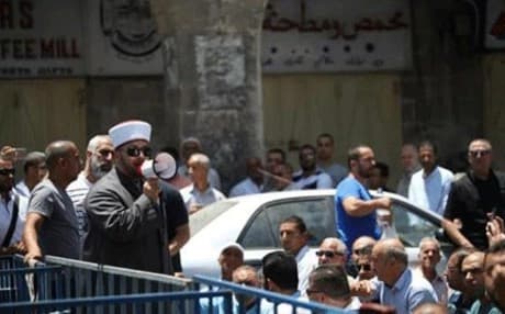 المرجعيات الإسلامية في القدس تدعو لعدم دخول الأقصى عبر بوابات التفتيش الإلكترونية