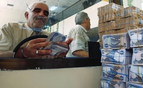يتوقع صندوق النقد الدولي، أن تصل ديون العراق مع نهاية العام الحالي إلى 120 مليار دولار، وأن تتجاوز 130 مليار دولار في عام 2018