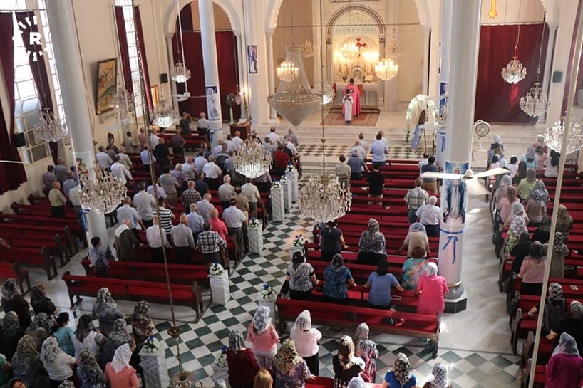 صور.. مسيحيو القامشلي يحيون عيد رقاد السيدة العذراء