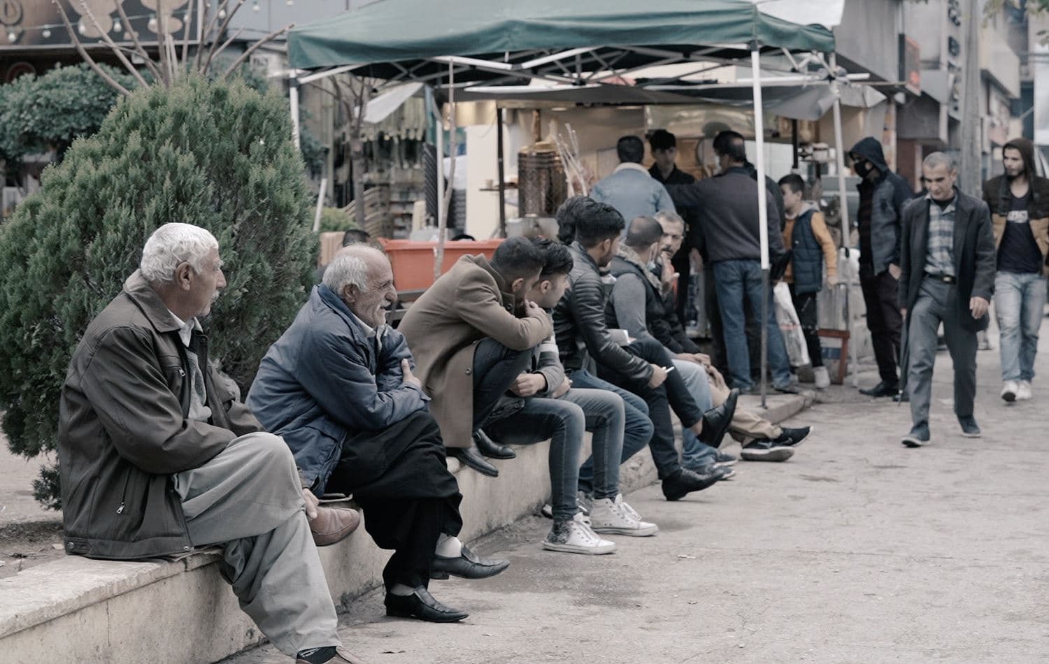 Workers struggling to get by in Sulaimani as economic crisis continues