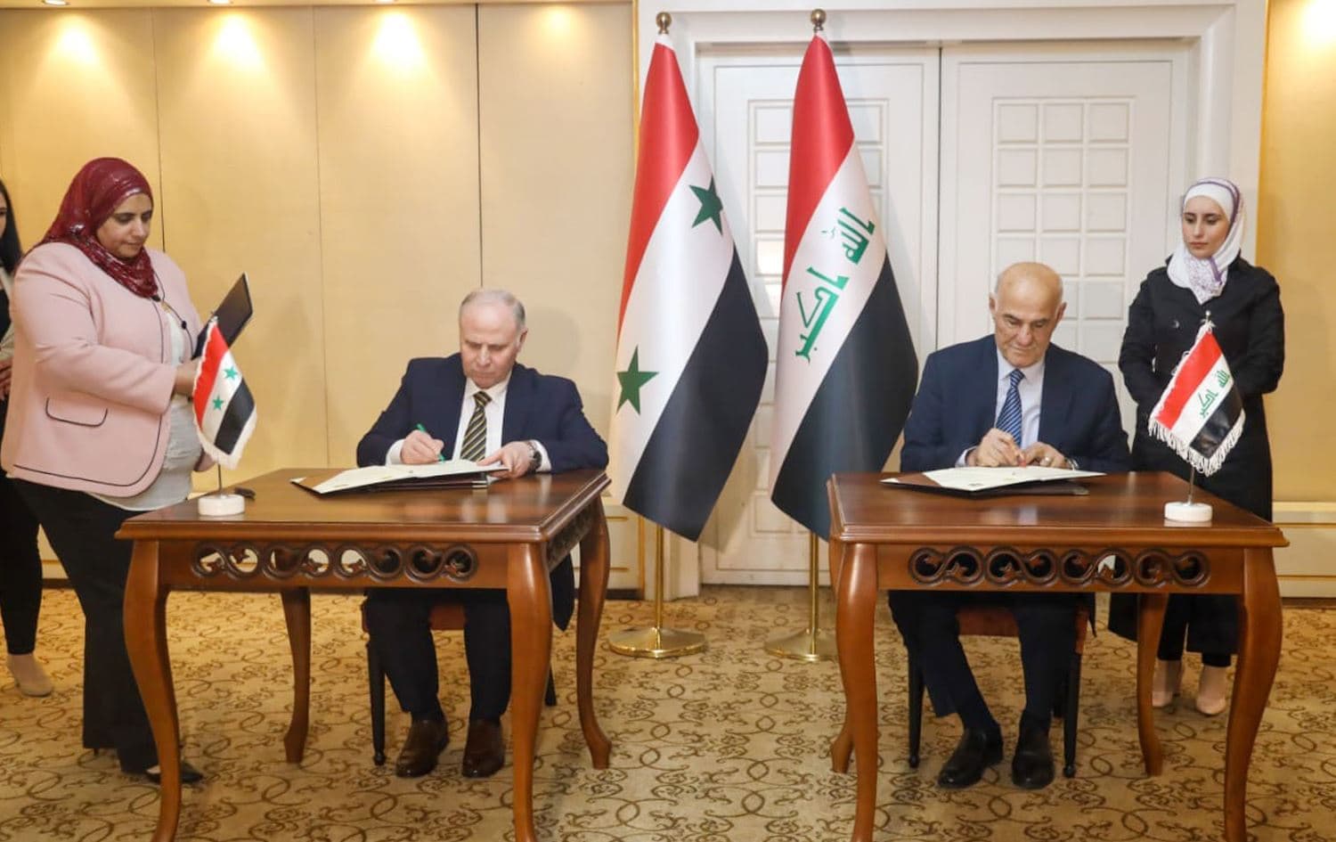 وزير الموارد المائية العراقي يوقع مع وزير الري السوري مذكرات للتعاون المشترك في مجال المياه