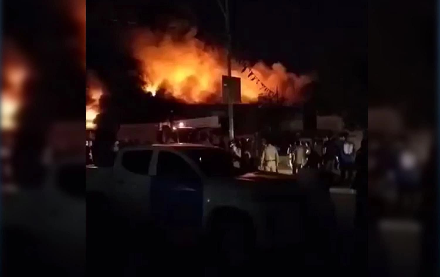 حريق في سوق الشيوخ في ذي قار