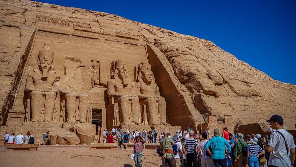 سياح في مصر 