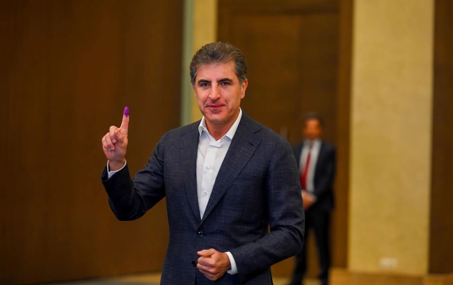 نيجيرفان بارزاني رئيس اقليم كوردستان بعد الادلاء بصوته اليوم الأحد في الاقتراع العام لانتخابات برلمان كوردستان