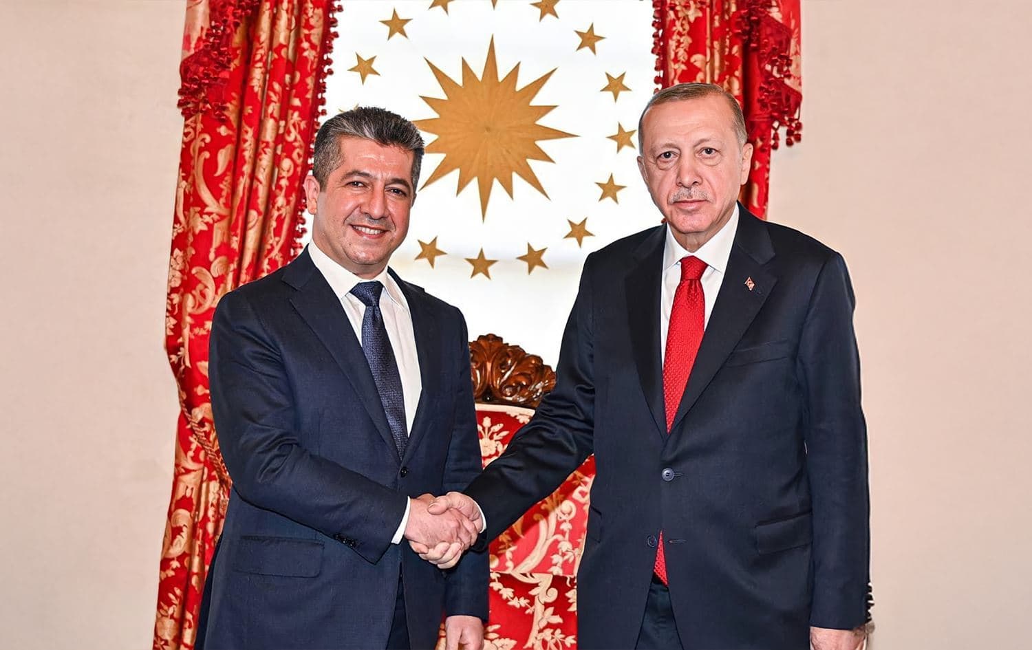 الرئيس التركي رجب طيب أردوغان ورئيس حكومة إقليم كوردستان مسرور بارزاني