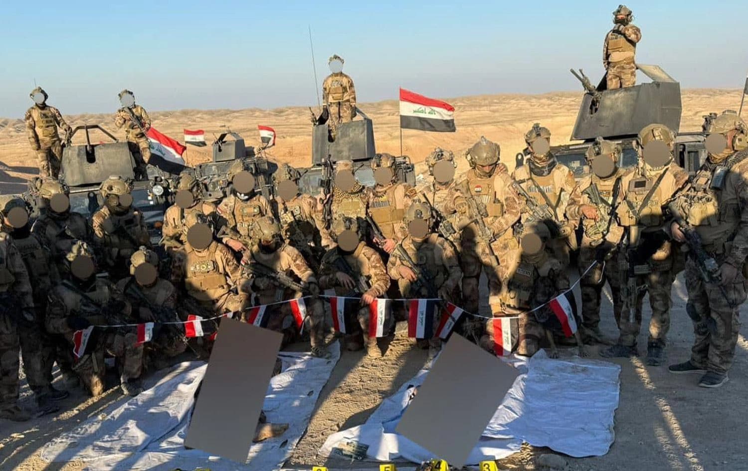 قوات مكافحة الإرهاب في موقع الضربة