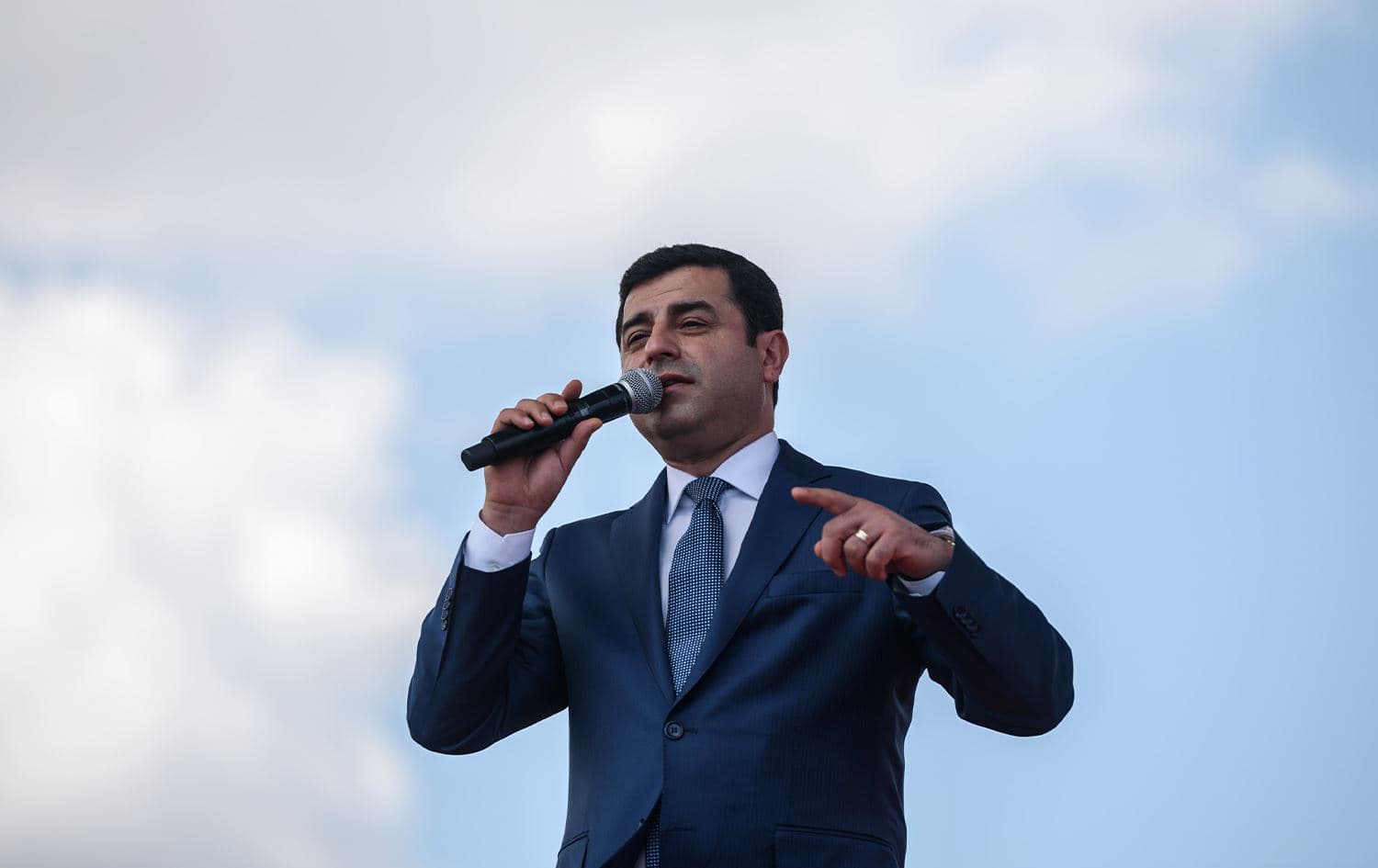 الرئيس المشترك السابق لحزب الشعوب الديمقراطي (HDP) صلاح الدين دميرتاش