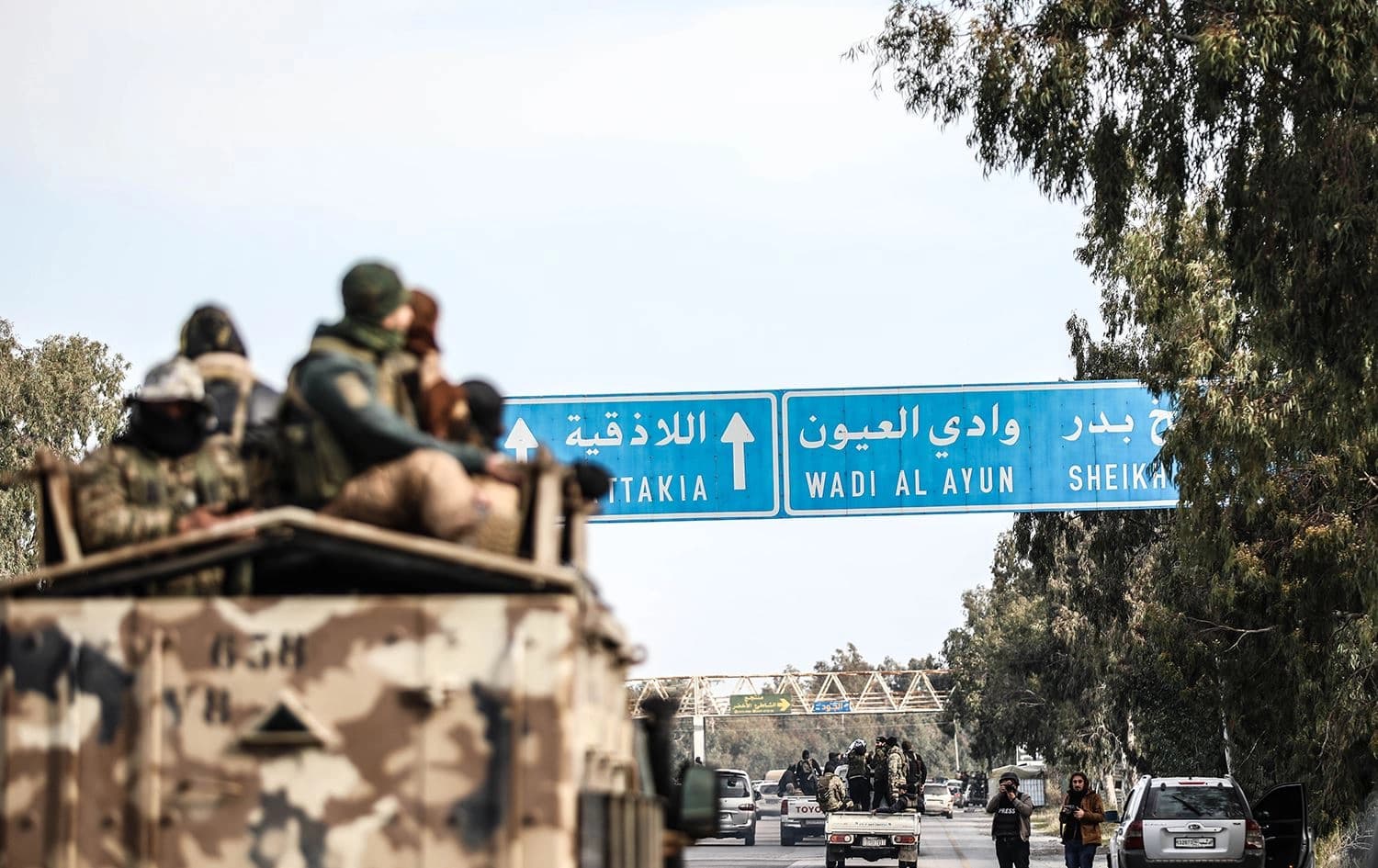 قوات وزارة الدفاع السورية في طريقها إلى اللاذقية-AFP