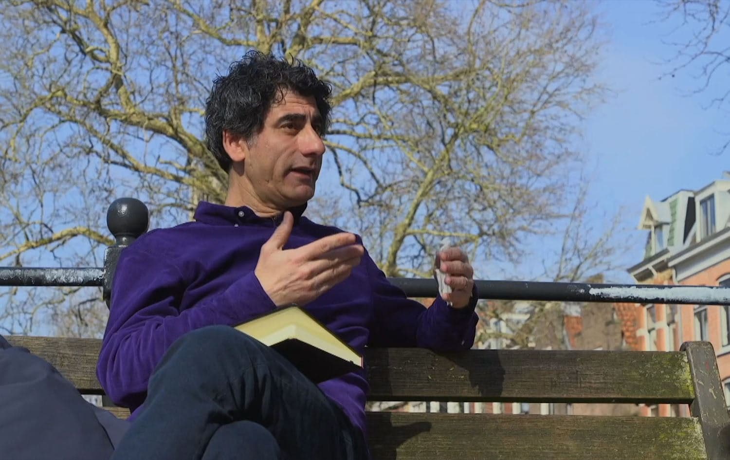 A Kurdish poet gains recognition, popularity in Netherlands