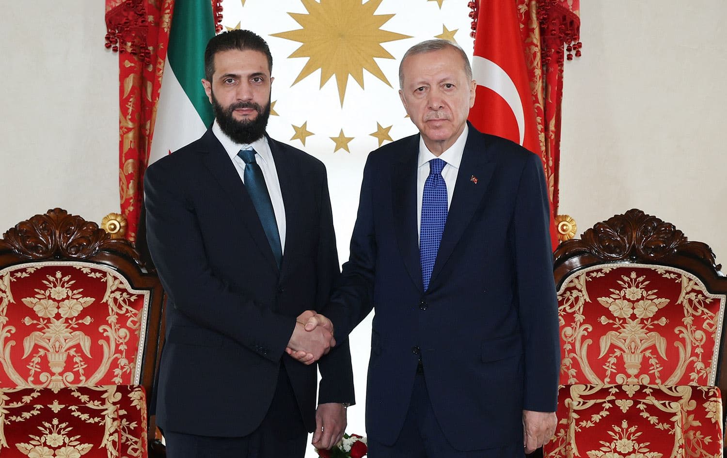 استقبال أردوغان للشرع في إسطنبول-TURKISH PRESIDENTIAL PRESS SERVICE/AFP