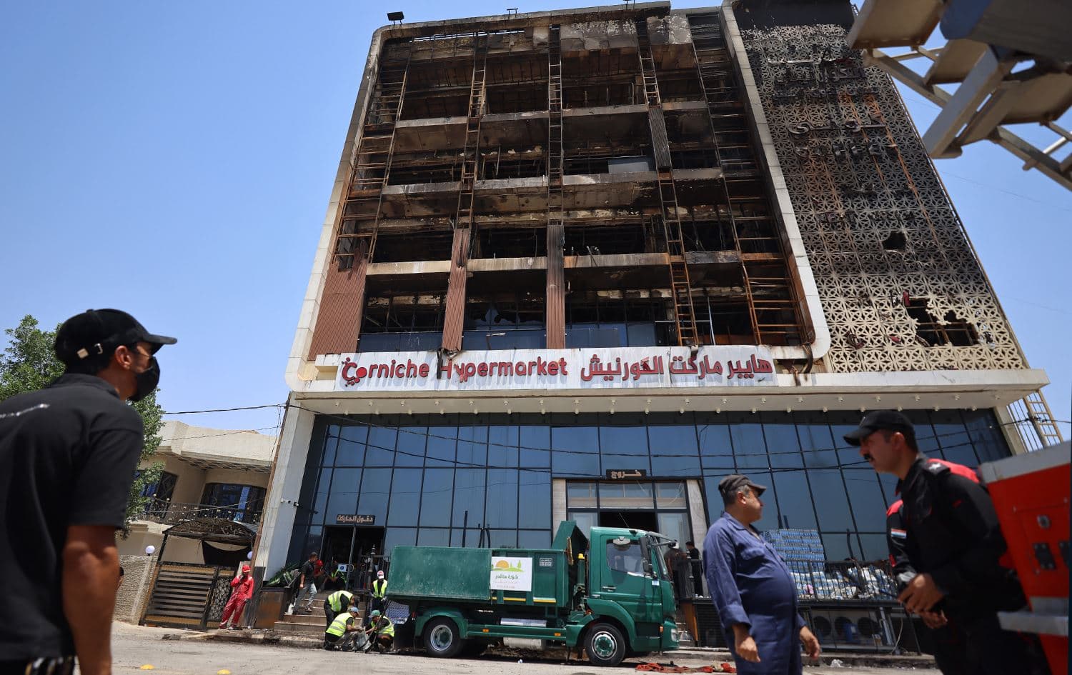 هايبر ماركت الكورنيش في الكوت-AFP