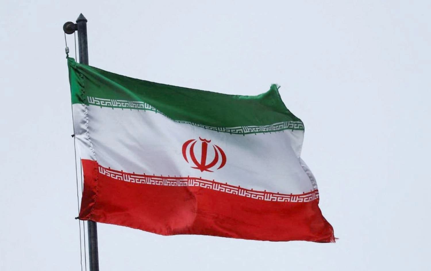 العلم الإيراني