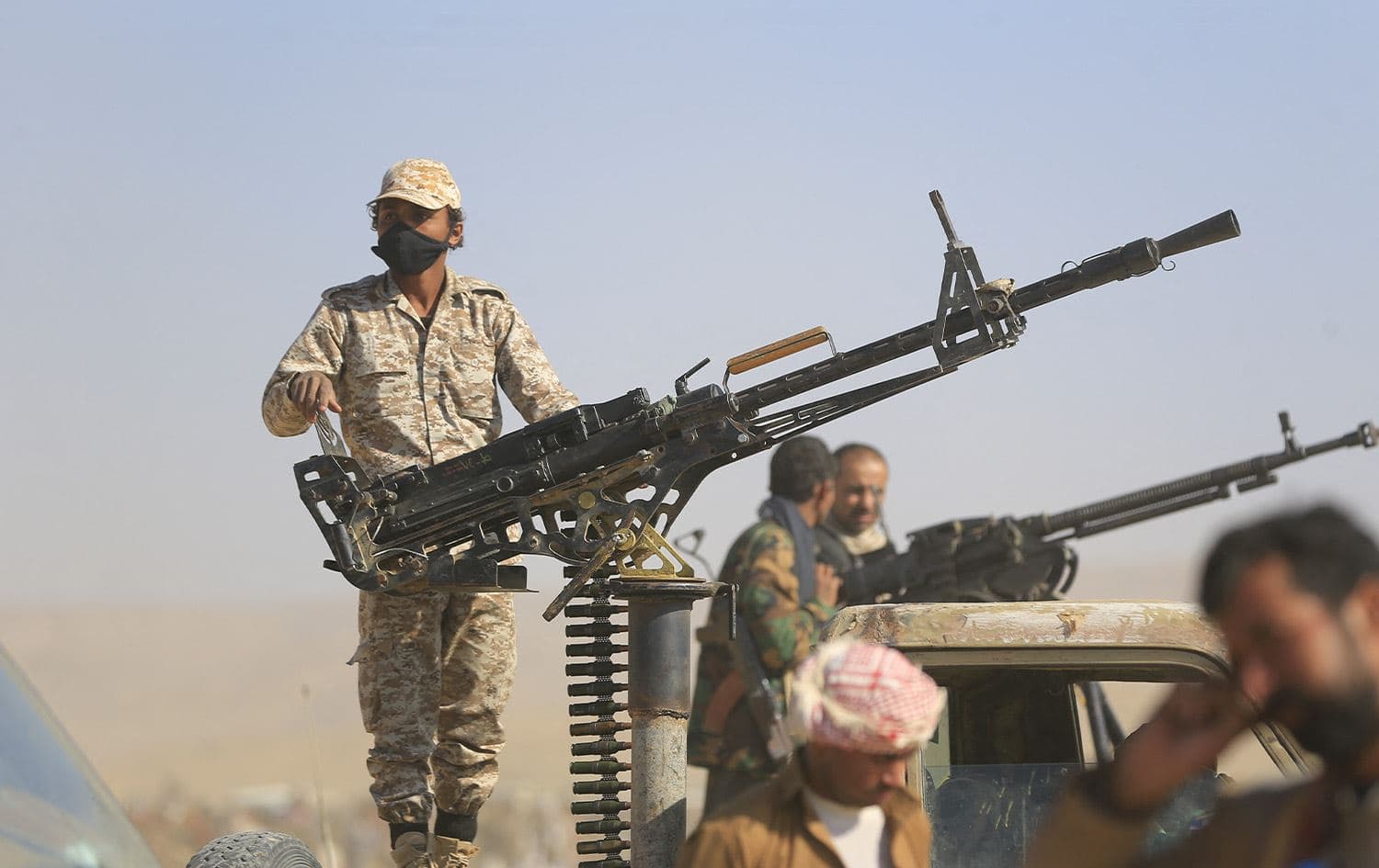 مسحلون حوثيون شمال صنعاء-AFP