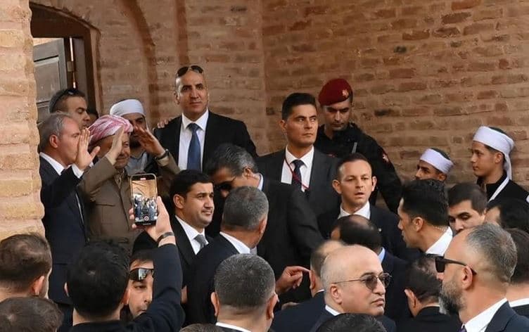 الرئيس مسعود بارزاني خلال زيارته الى ولاية شرناخ التركية