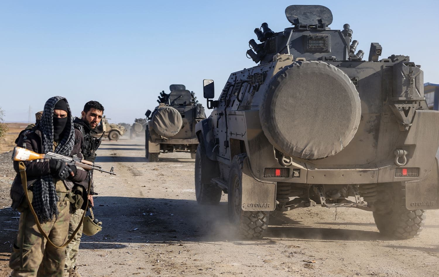 تعزيزات عسكرية للجيش العربي السوري في ريف الحسكة-AFP