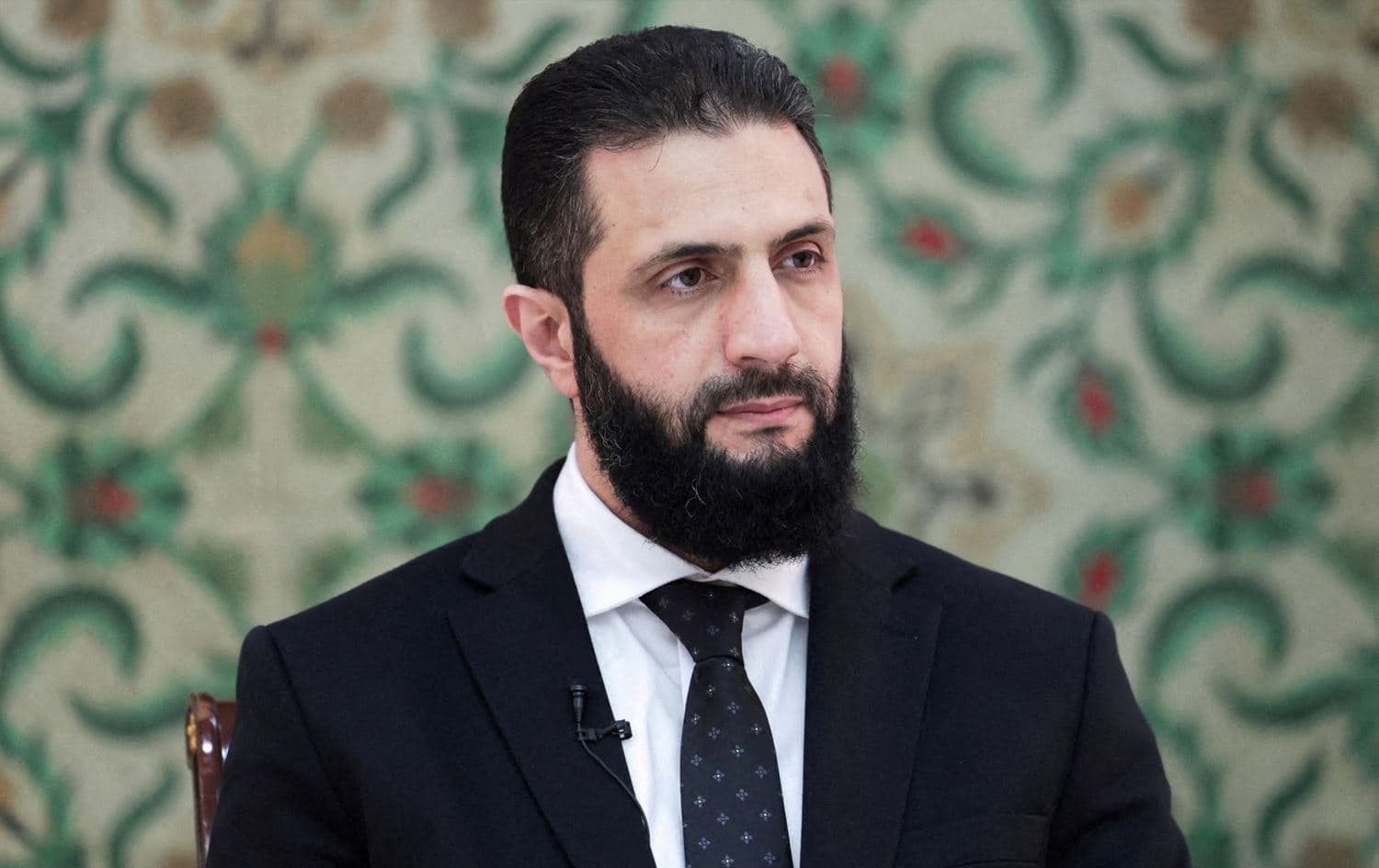 تقرير: الشرع يؤكد أن لا نية لسوريا الدخول إلى لبنان