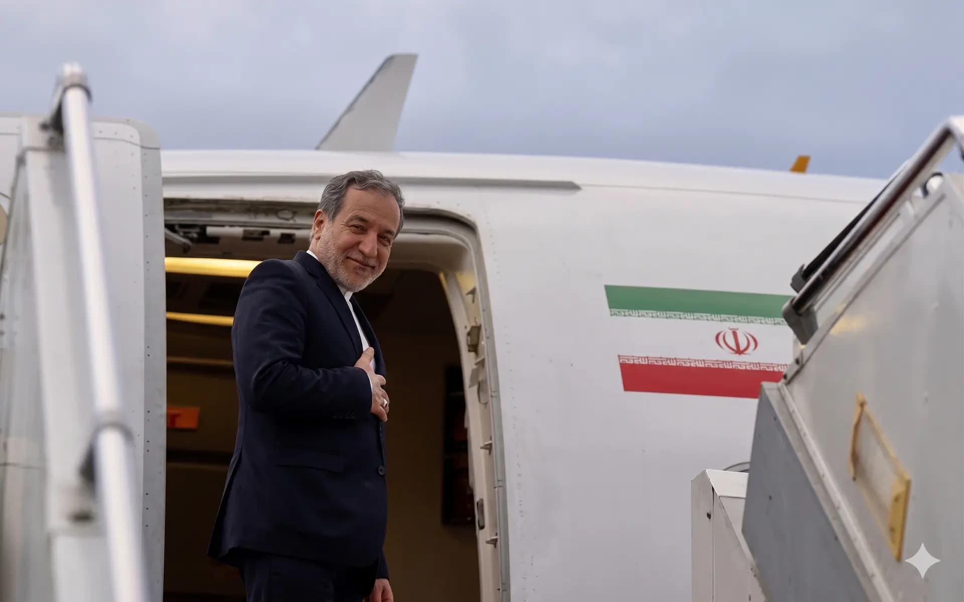 وزير الخارجية الإيراني يصل العاصمة بغداد