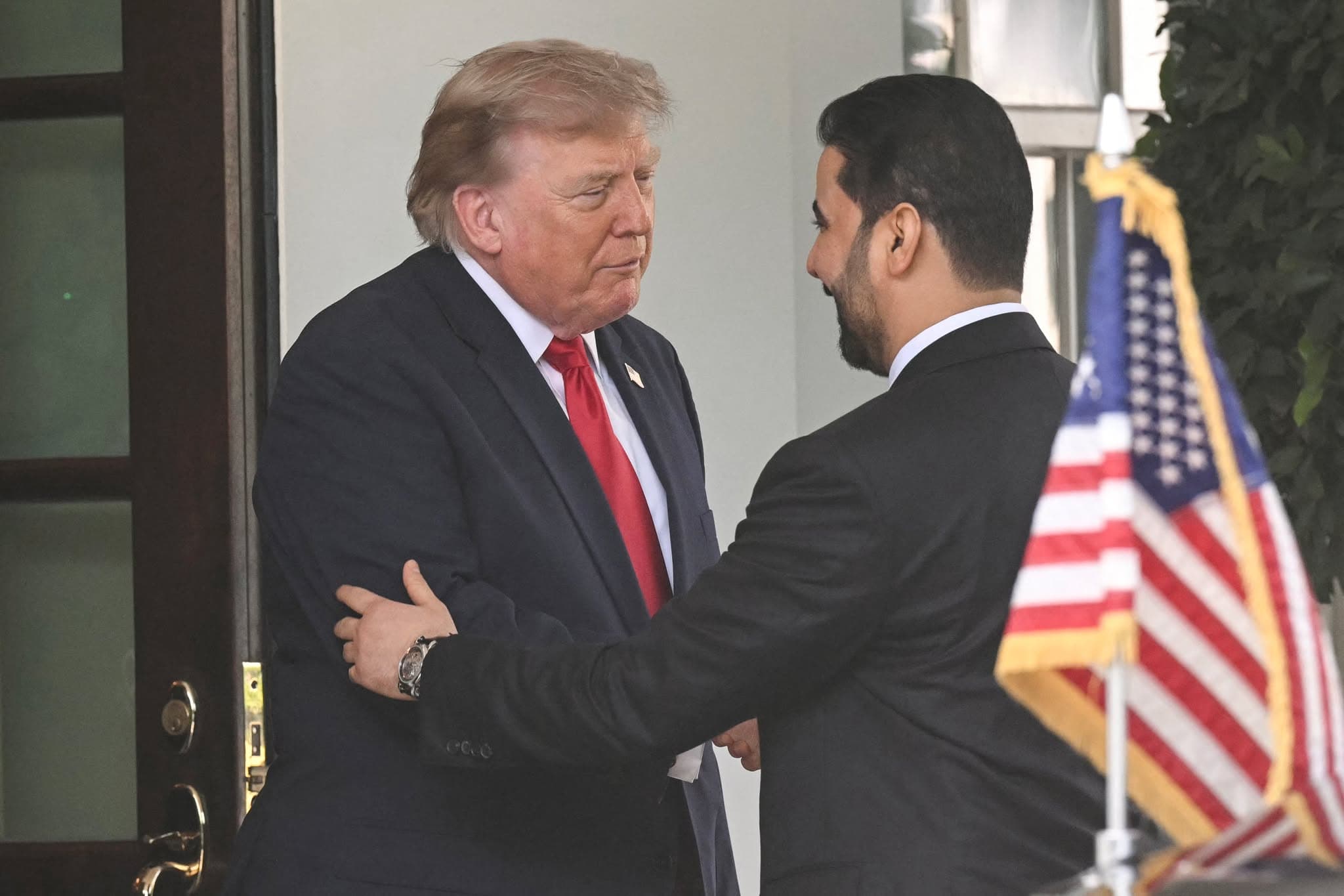 ترمب يستقبل الزيدي في البيت الأبيض
