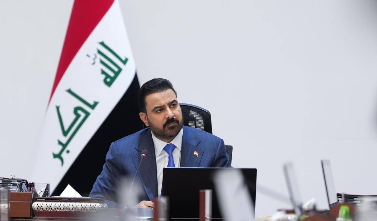جملة قرارات.. الحكومة العراقية تقيل رئيس مجلس الخدمة وتتوعد المسؤولين الفاسدين