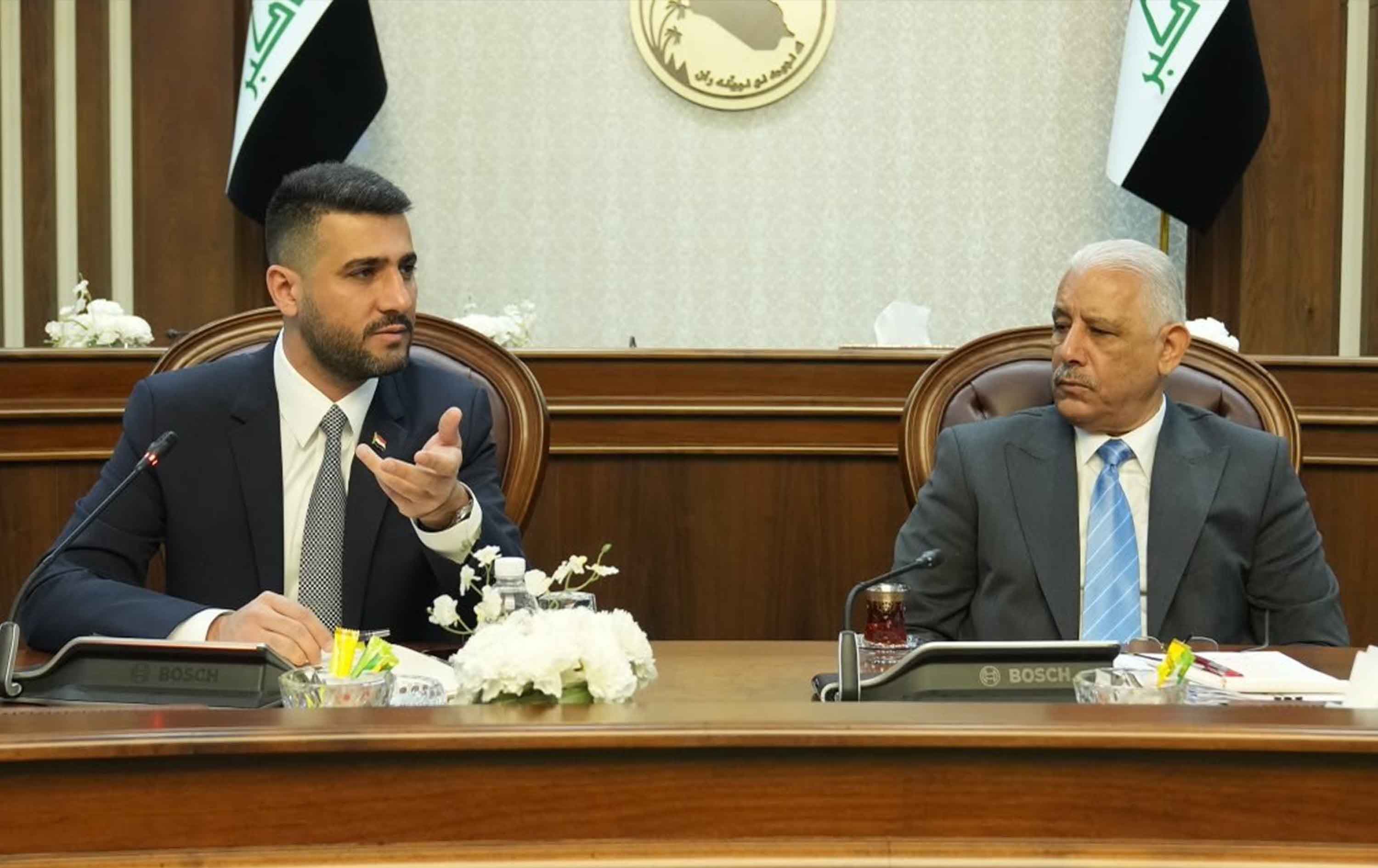 لجنة نيابية تناقش مع وزير الكهرباء العراقي خطة الوزارة للصيف