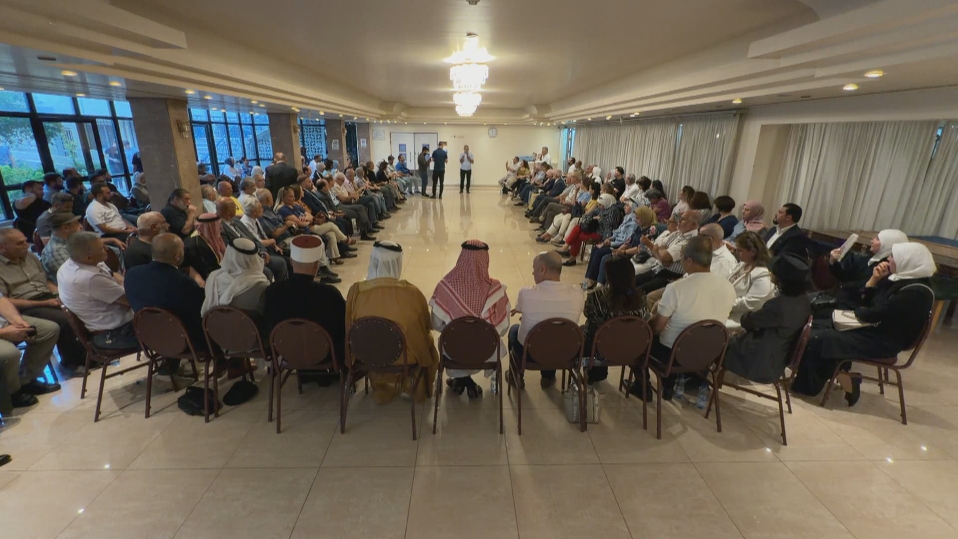 أمير جبل العرب وشيخ عشيرة العميرات لرووداو: ندعو إلى حلٍّ سلمي وعادل يعيد الحقوق لأصحابها
