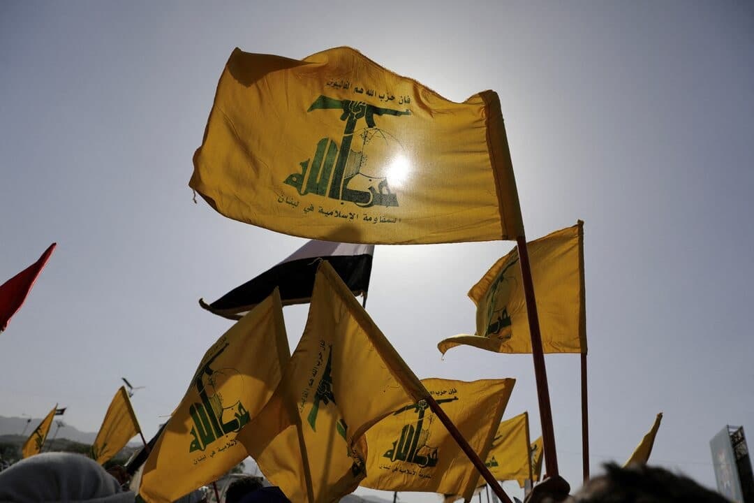 حزب الله: العراق شريك في مواجهة إسرائيل ولا مانع من لقاء القيادة السورية