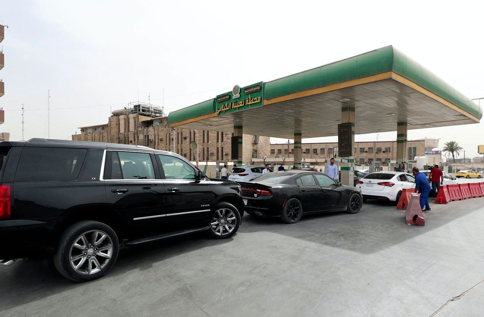 وزارة النفط العراقية ترد على أنباء تصدير النفط للامارات وشراء البنزين منها