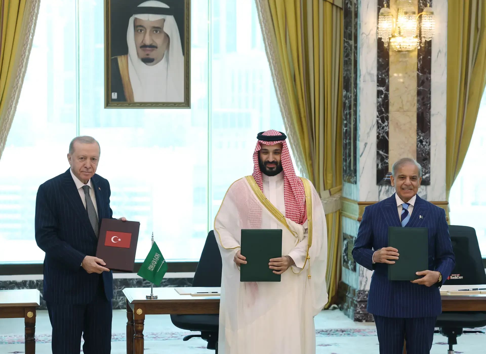 تركيا تتوقع توسع تحالف الدفاع مع السعودية وباكستان بانضمام مصر