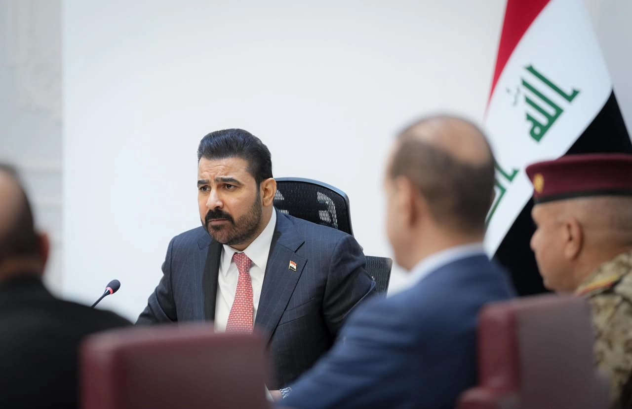 رئيس الوزراء العراقي يوجّه باعداد مشروع قانون لحصر السلاح بيد الدولة