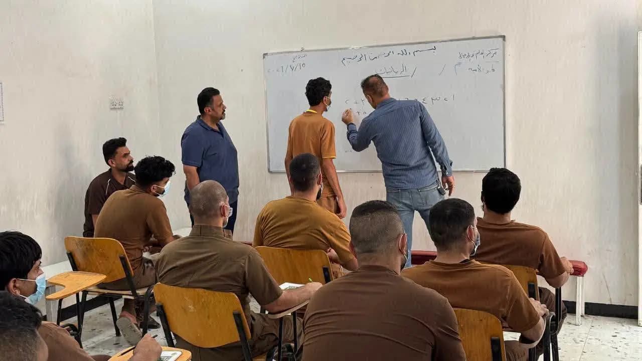 التربية العراقية لرووداو: 11 ألف موظف حكومي لا يجيدون القراءة والكتابة