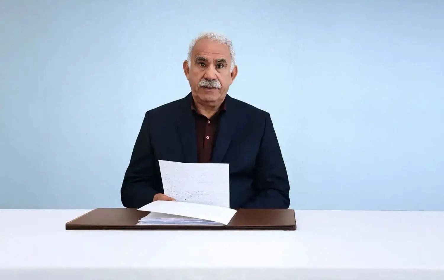 وفد من حزب الديمقراطية والمساواة يغادر إلى إمرالي للقاء أوجلان