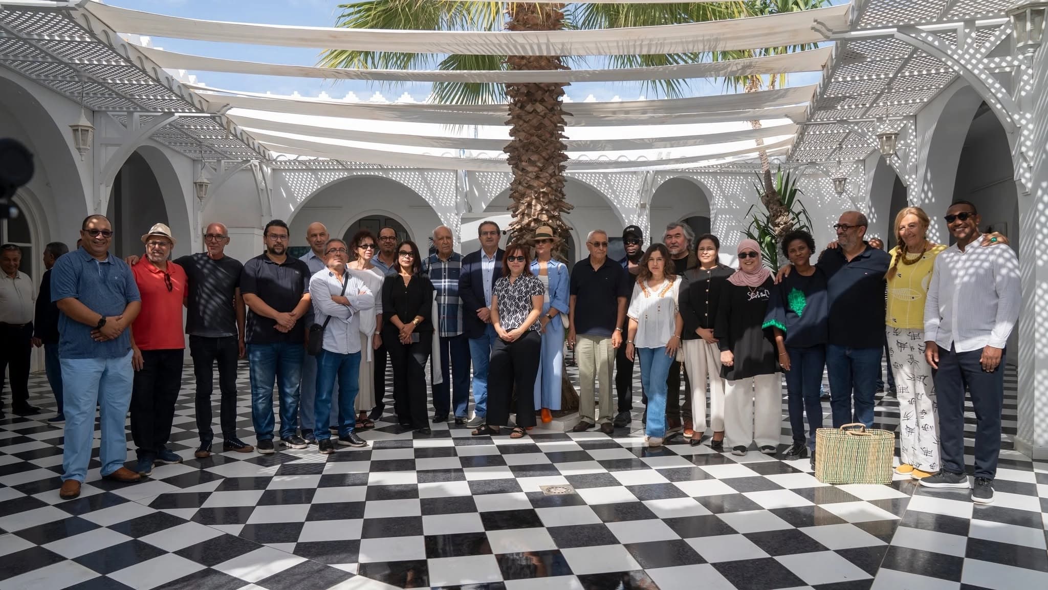تقديراً لإسهاماتهم في إنجاح الموسم الثقافي ودعم مسار التنمية المحلية.. منتدى أصيلة يختتم فعالياته بتكريم أهالي المدينة