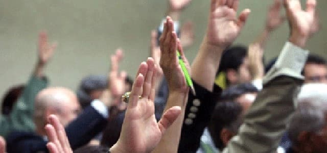 صوت البرلمان العراقي في جلسته المنعقدة ، اليوم الخميس ، بالموافقة على كامل مواد مشروع قانون العفو العام