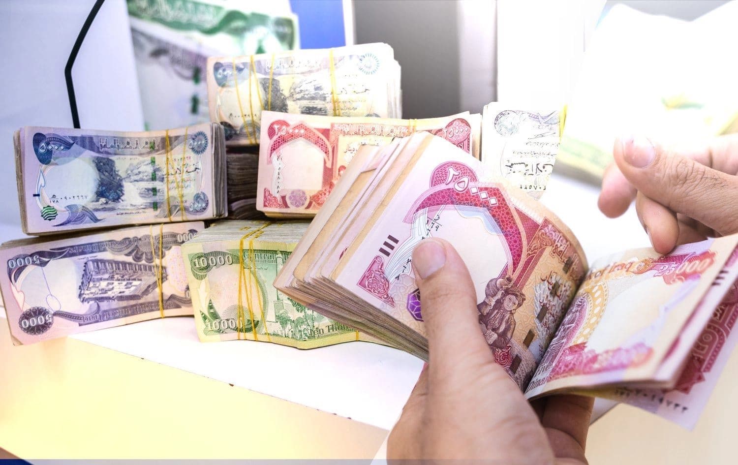 من بين المحجورة أموالهم ياسر صخيل وشقيقه لقمان