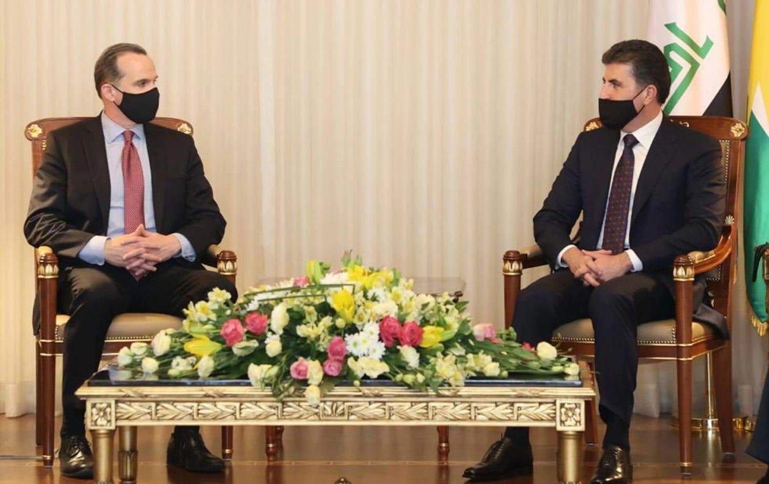 رئيس إقليم كوردستان نيجيرفان بارزاني ومنسق شؤون الشرق الأوسط وشمال أفريقيا في البيت الأبيض بريت مكغورك