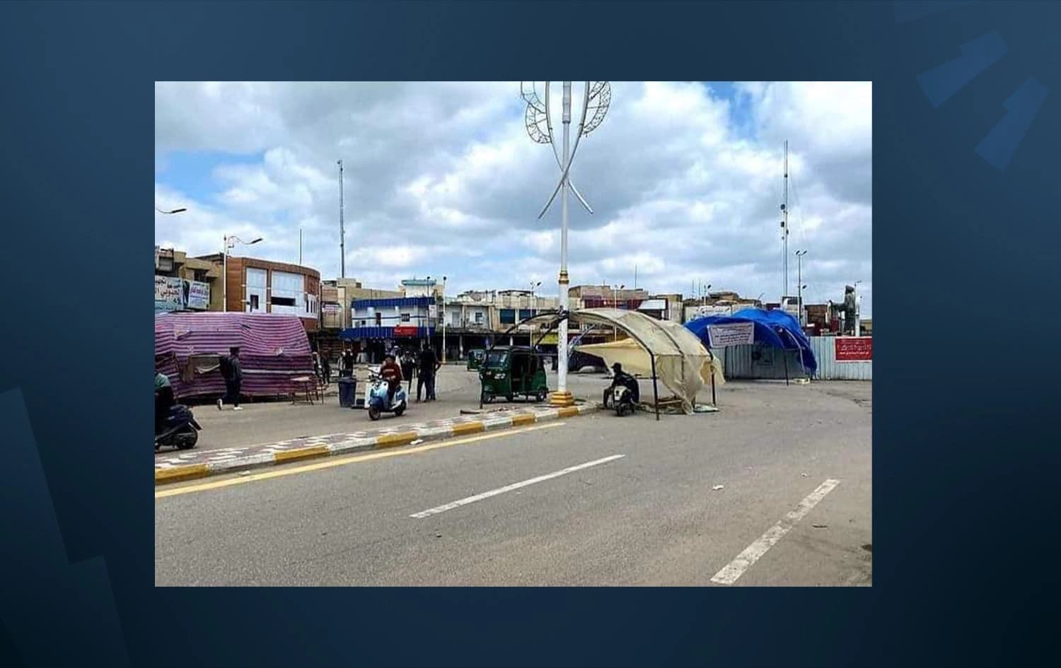 المحتجون على سانت ليغو في الناصرية ينصبون الخيم في ساحة الحبوبي