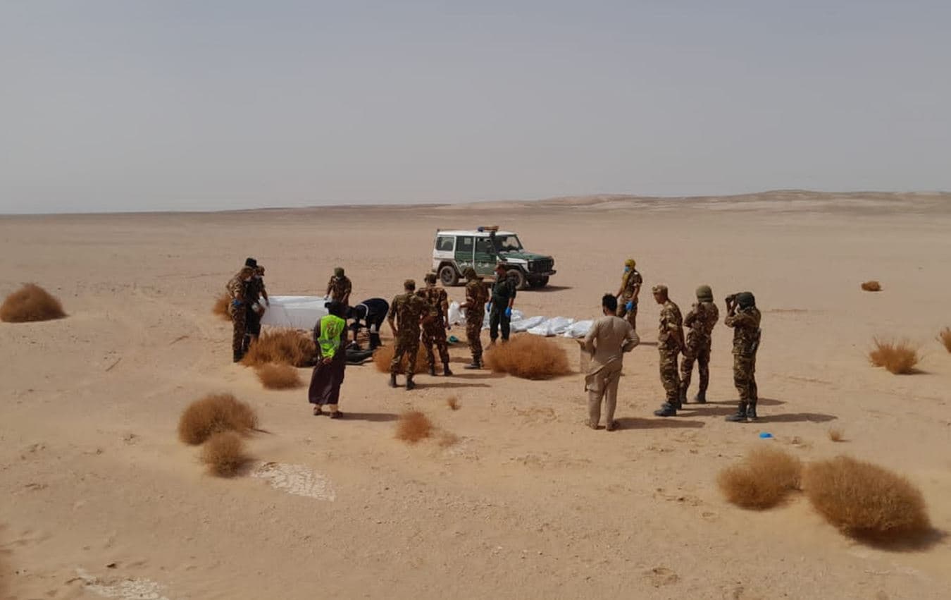 لحظة عثور القوات الأمنية على الجثث - الصورة.. جمعية غوث للبحث والإنقاذ في الجزائر