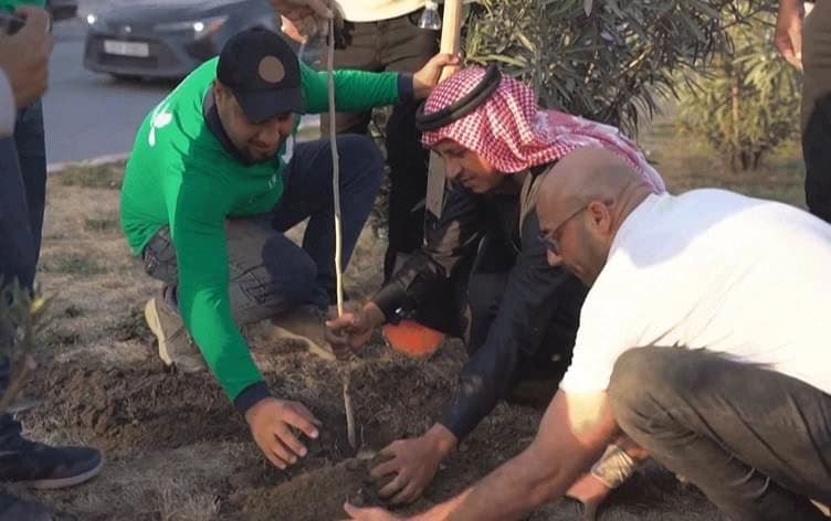 حملة تشجير ضمن خطة حكومية لزراعة مليون شجرة في نينوى