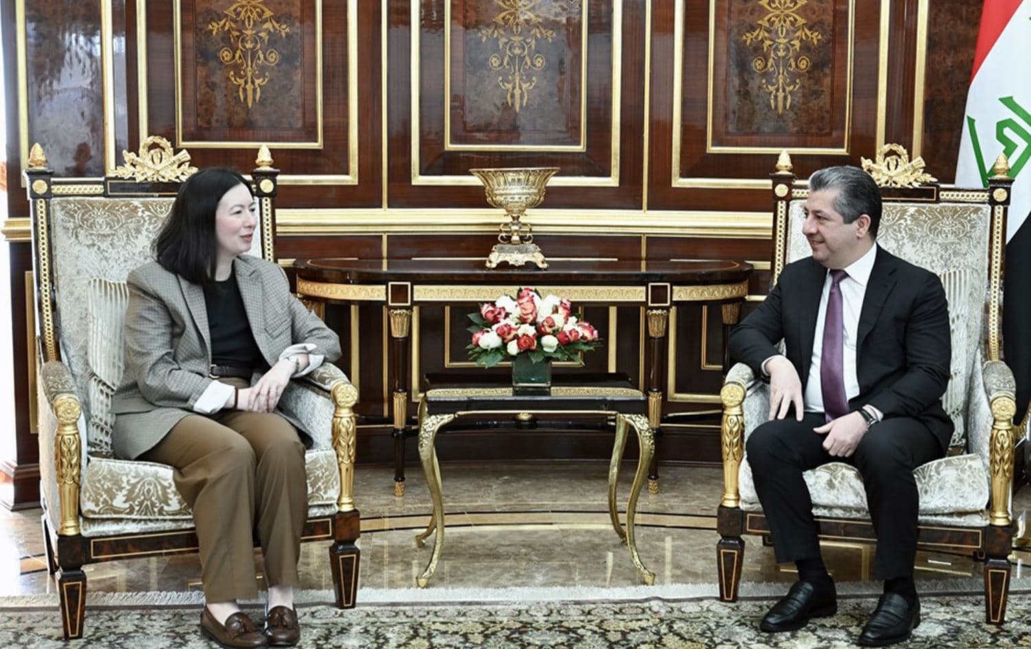 رئيس حكومة إقليم كوردستان مسرور بارزاني خلال استقباله نائبة مساعد وزير الخارجية الأميركي فيكتوريا تايلر